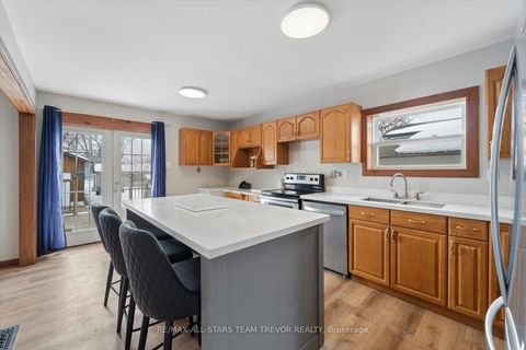 Photo 4 at 277 Parkway Avenue, Keswick South, Georgina