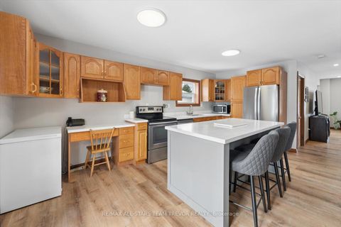 Photo 7 at 277 Parkway Avenue, Keswick South, Georgina