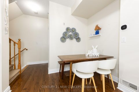 Photo 14 at 52 - 8 Brighton Place, Yorkhill, Vaughan