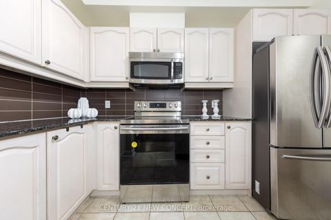 Photo 16 at 52 - 8 Brighton Place, Yorkhill, Vaughan