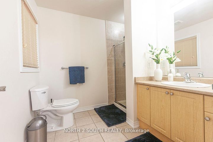 Photo 35 at 2 Yellow Avens Boulevard, Wellington, Brampton