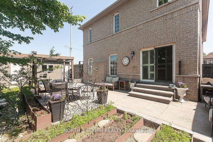 Photo 46 at 2 Yellow Avens Boulevard, Wellington, Brampton