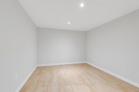 Photo 32 at 23 Burnview Crescent, Woburn, Toronto