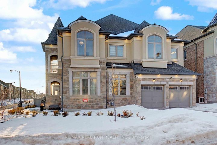 Photo 3 at 12 Hurst Avenue, Patterson, Vaughan