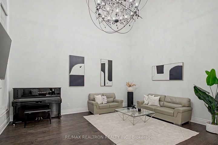 Photo 16 at 12 Hurst Avenue, Patterson, Vaughan