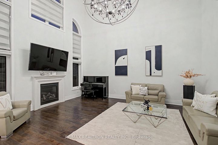 Photo 17 at 12 Hurst Avenue, Patterson, Vaughan