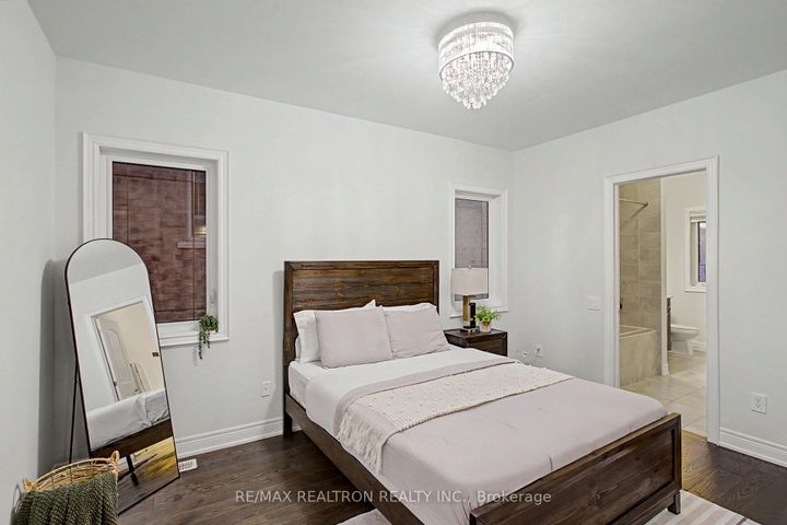 Photo 42 at 12 Hurst Avenue, Patterson, Vaughan