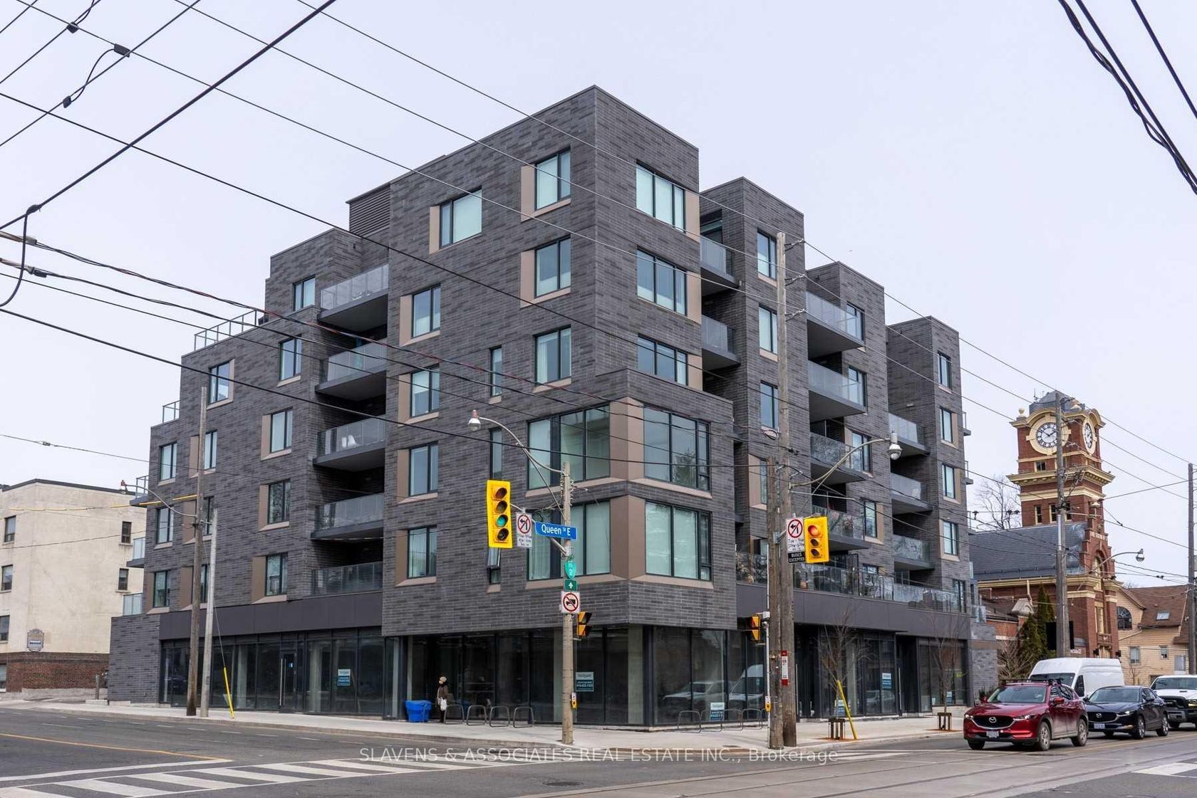 203 - 1888 Queen Street E, The Beaches, Toronto photo number 2