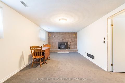 Photo 17 at 807 Cook Street, Rural Innisfil, Innisfil