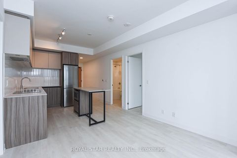 Photo 15 at 1502 - 7950 Bathurst Street, Beverley Glen, Vaughan