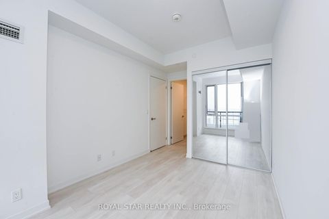 Photo 18 at 1502 - 7950 Bathurst Street, Beverley Glen, Vaughan