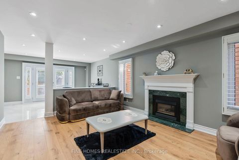 Photo 13 at 109 Angelina Avenue, Vaughan Grove, Vaughan