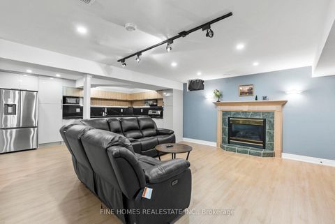 Photo 22 at 109 Angelina Avenue, Vaughan Grove, Vaughan