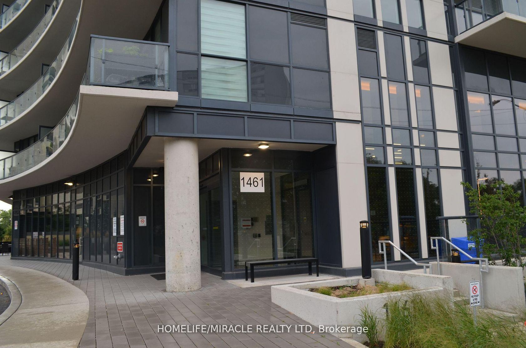 1305 - 1461 Lawrence Avenue W, Amesbury, Toronto photo number 2