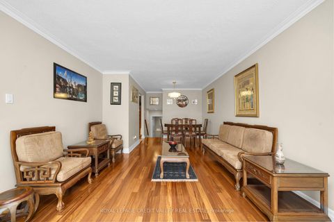 Photo 8 at 5 Faulkner Crescent, Humbermede, Toronto