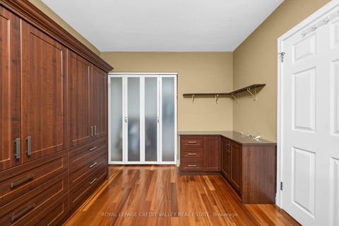 Photo 17 at 5 Faulkner Crescent, Humbermede, Toronto