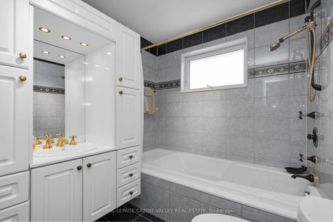 Photo 20 at 5 Faulkner Crescent, Humbermede, Toronto