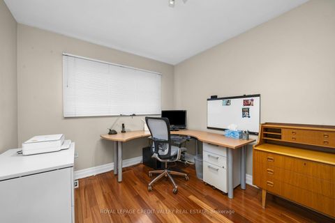 Photo 21 at 5 Faulkner Crescent, Humbermede, Toronto