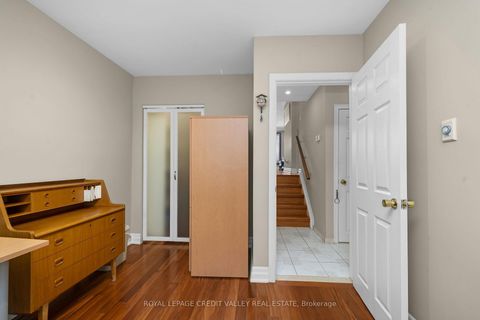 Photo 22 at 5 Faulkner Crescent, Humbermede, Toronto