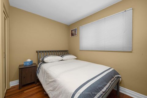 Photo 23 at 5 Faulkner Crescent, Humbermede, Toronto