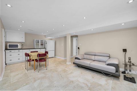 Photo 29 at 5 Faulkner Crescent, Humbermede, Toronto