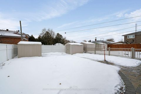 Photo 33 at 5 Faulkner Crescent, Humbermede, Toronto