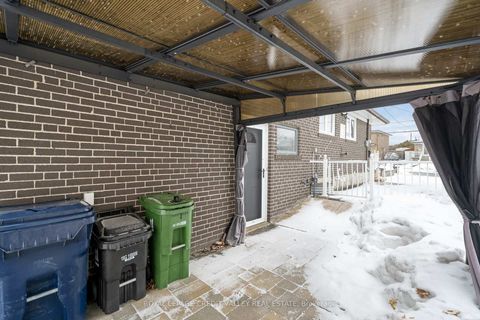 Photo 35 at 5 Faulkner Crescent, Humbermede, Toronto