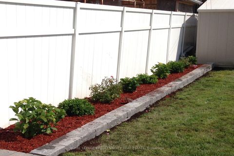 Photo 40 at 5 Faulkner Crescent, Humbermede, Toronto