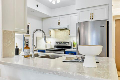 Photo 4 at 224 - 35 Saranac Boulevard, Lawrence, Toronto