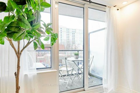 Photo 12 at 224 - 35 Saranac Boulevard, Lawrence, Toronto