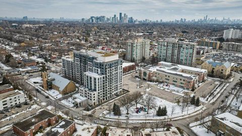 Photo 20 at 224 - 35 Saranac Boulevard, Lawrence, Toronto