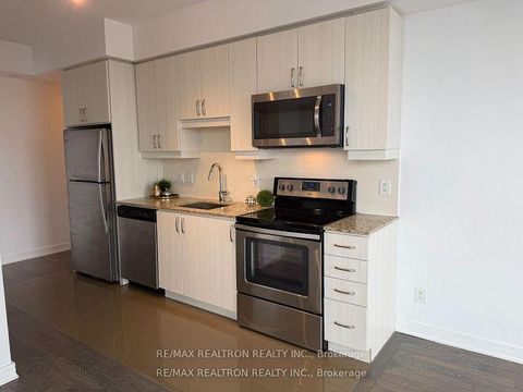 Photo 9 at 2009 - 9201 Yonge Street, Langstaff, Richmond Hill