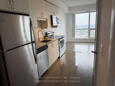 Photo 12 at 2009 - 9201 Yonge Street, Langstaff, Richmond Hill