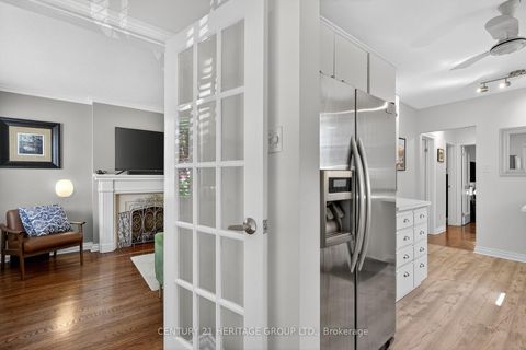 Photo 2 at 1269 Broadview Avenue, Broadview North, Toronto