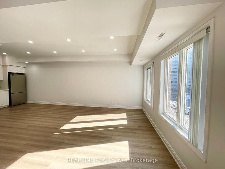 Photo 8 at 217 - 25 Richgrove Drive, Richview, Toronto