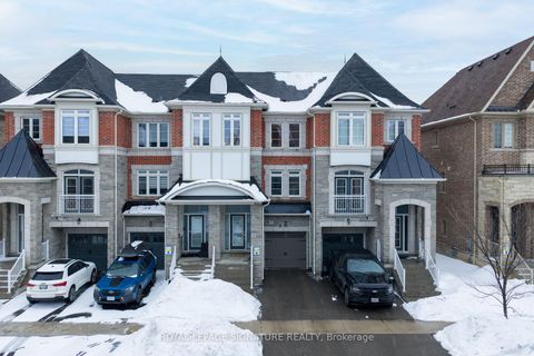 Photo 1 at 71 Farooq Boulevard, Vellore Village, Vaughan