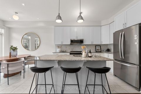 Photo 15 at 71 Farooq Boulevard, Vellore Village, Vaughan