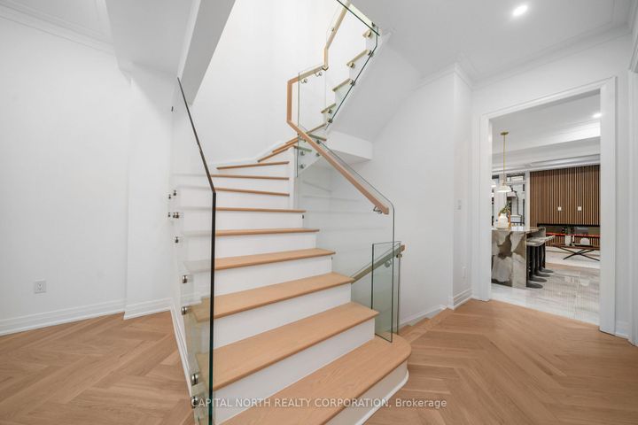 Photo 4 at 4B McCachen Street, Oak Ridges, Richmond Hill