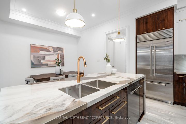 Photo 10 at 4B McCachen Street, Oak Ridges, Richmond Hill