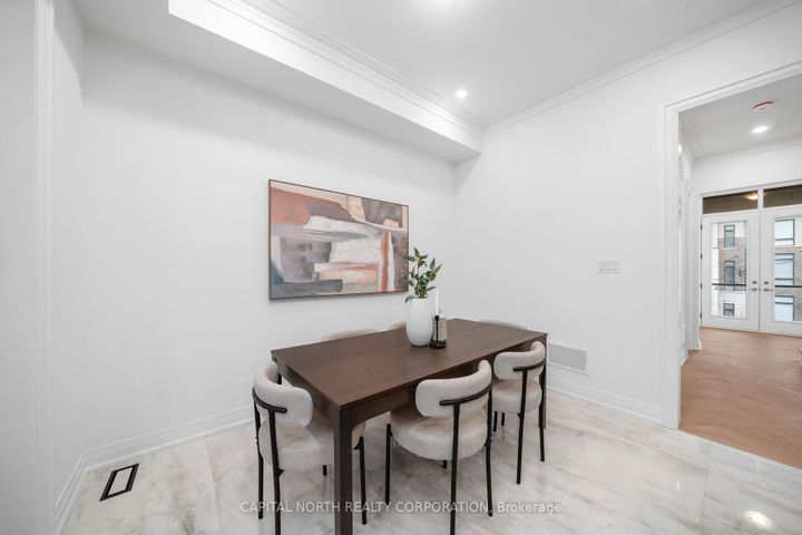 Photo 13 at 4B McCachen Street, Oak Ridges, Richmond Hill