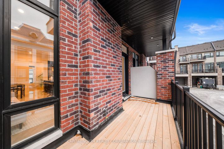 Photo 19 at 4B McCachen Street, Oak Ridges, Richmond Hill