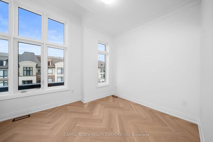 Photo 34 at 4B McCachen Street, Oak Ridges, Richmond Hill