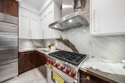 Photo 11 at 4B McCachen Street, Oak Ridges, Richmond Hill