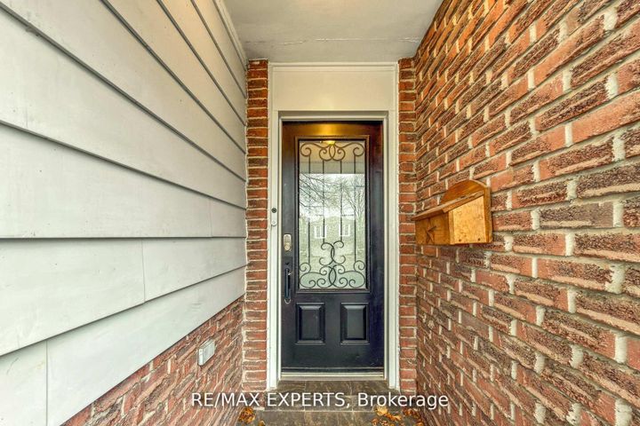 Photo 1 at 4323 Forsyth Boulevard, Shoreacres, Burlington