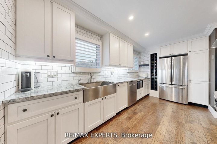 Photo 8 at 4323 Forsyth Boulevard, Shoreacres, Burlington