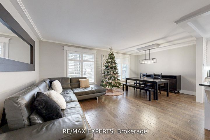 Photo 11 at 4323 Forsyth Boulevard, Shoreacres, Burlington