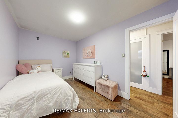 Photo 18 at 4323 Forsyth Boulevard, Shoreacres, Burlington