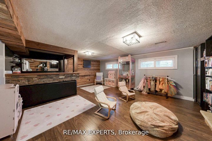 Photo 32 at 4323 Forsyth Boulevard, Shoreacres, Burlington