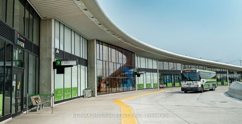 Photo 15 at 819 - 2851 Highway 7 Road, Vaughan Corporate Centre, Vaughan