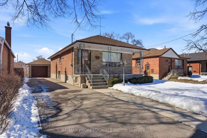 Photo 2 at 54 Culnan Avenue, City Centre West, Toronto